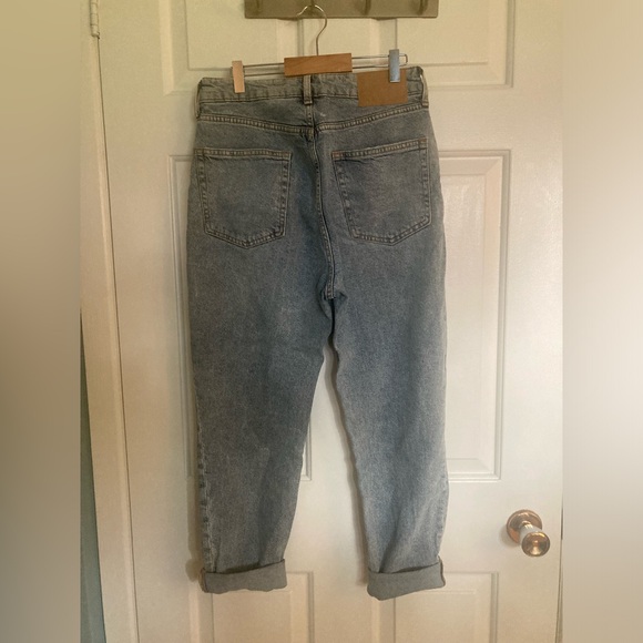 H&M high waisted jeans - Picture 2 of 4
